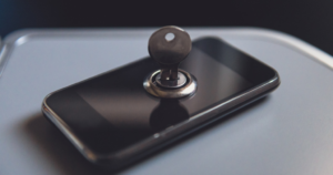 MANUTENÇÃO DE CELULAR - SEGURANÇA E PRECAUÇÕES