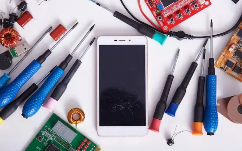 Ferramentas Essenciais para Consertar Celulares em 2026 1 Ferramentas essenciais para consertar celulares em 2026
