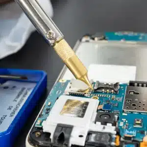 Blog 8 Por que 2026 é o Melhor Ano para Começar na Manutenção de Celular