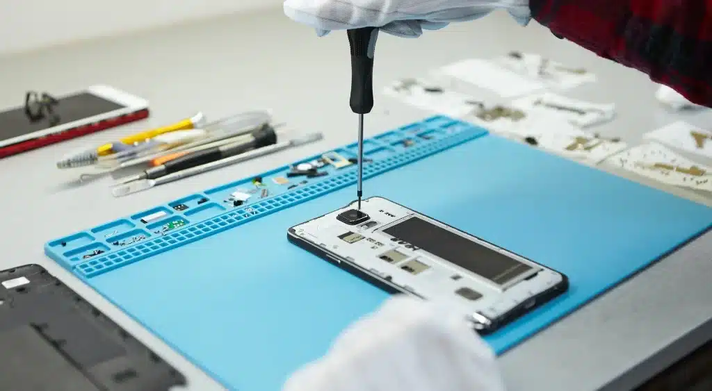 Reparo em Placas em celular e Micro-soldagem: O Módulo que Separa os Meninos dos Homens 4 Reparo em Placas de celular e Micro-soldagem: O Módulo que Separa os Meninos dos Homens